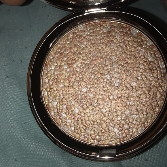 Ciate London confetti highlighter - Picture 3 of 3